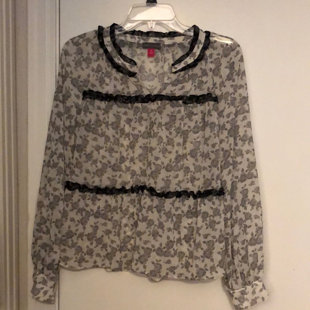 Black and white Vince camuto top